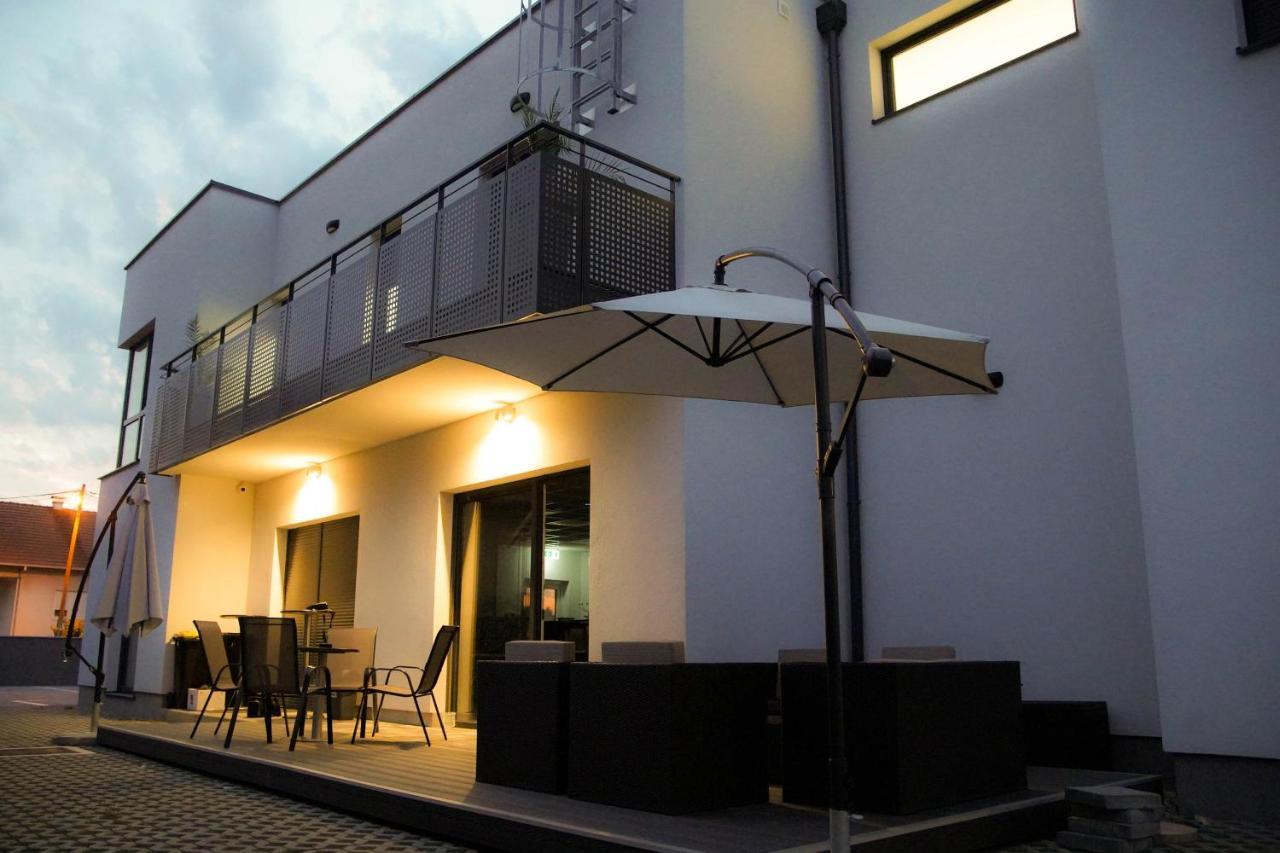 4Trees Airport Apartments And Rooms Velika Gorica Exterior foto
