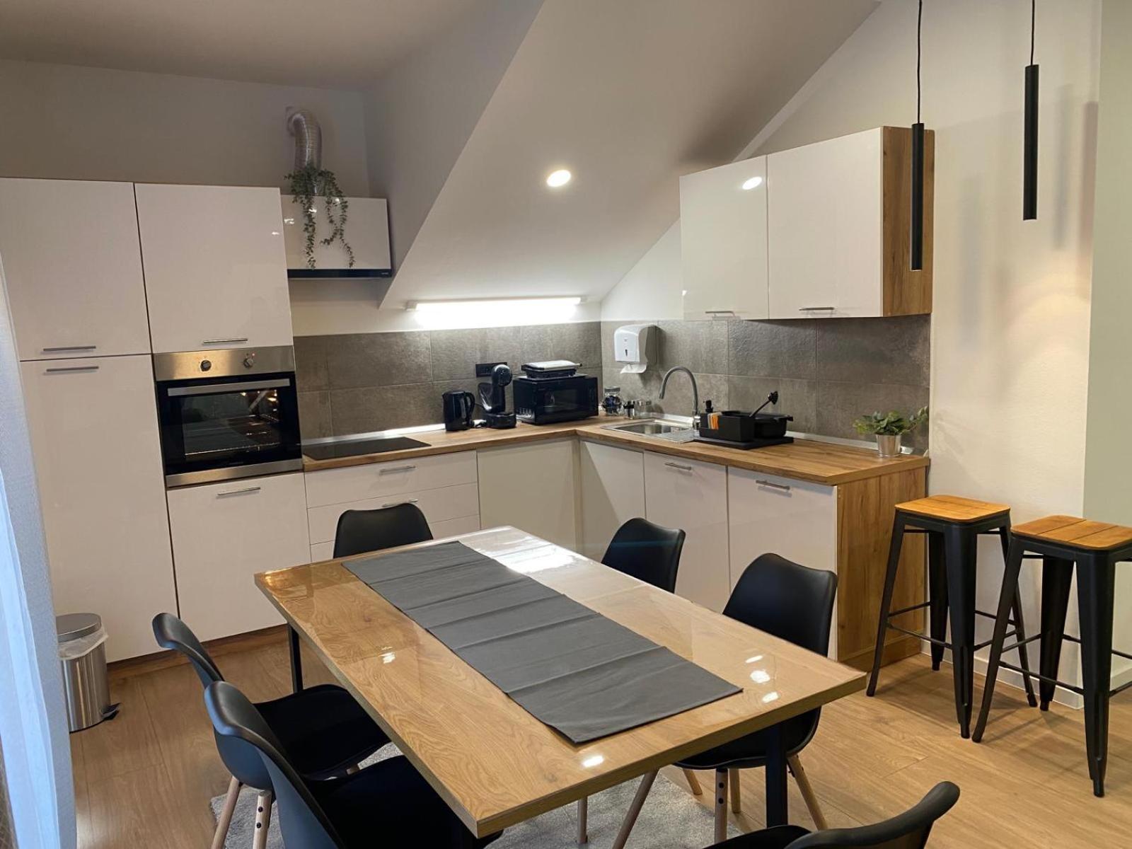 4Trees Airport Apartments And Rooms Velika Gorica Exterior foto